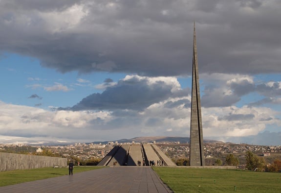 ԱԳՆ․ Հարգանքի տուրք մատուցելով Հայոց ցեղասպանության անմեղ զոհերի հիշատակին` ՀՀ-ն իր ինքնիշխան ապագան կառուցում է խաղաղության օրակարգով