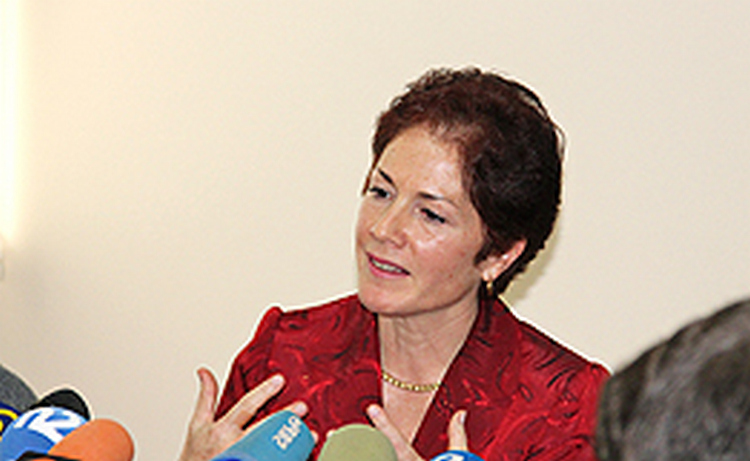 Посольство США в Армении подтверждает, что миссия Йованович завершится в июне