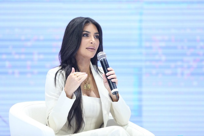 Քիմ Քարդաշյանն իր երախտիքն է հայտնել ամերիկահայ բժիշկներին (ՎԻԴԵՈ) Քիմ Քարդաշյանն իր երախտիքն է հայտնել ամերիկահայ բժիշկներին (ՎԻԴԵՈ)