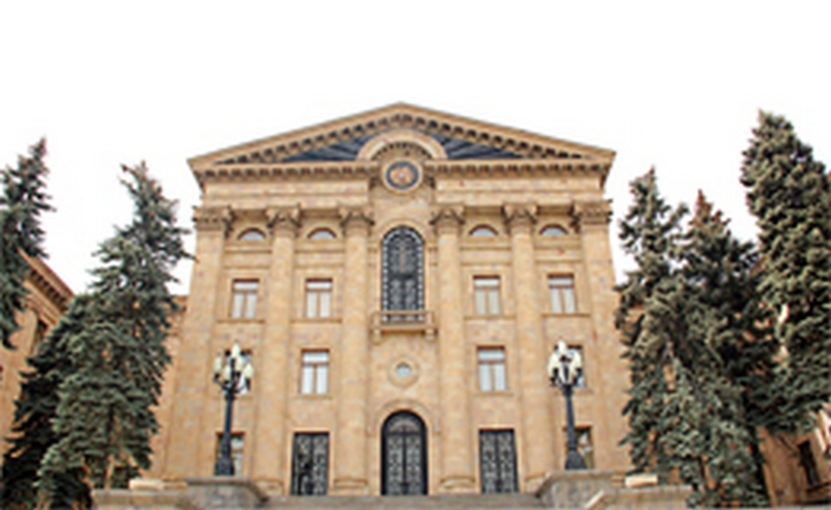 Հայաստանի խորհրդարանական ընդդիմությունը կոչ է անում հրաժարվել մեծամասնական ընտրական համակարգից