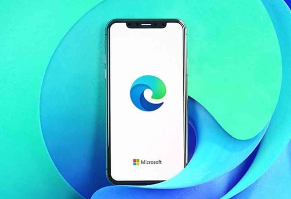 В обход ограничений: мобильный Edge научился воспроизводить в YouTube видео в фоне