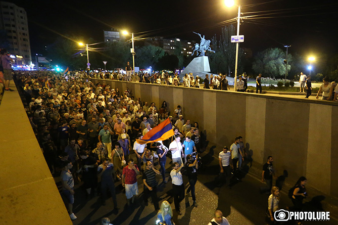 ՀՀ ԱԺ խոսնակը սխալմամբ «կողմ» է քվեարկել ժողովրդի ապստամբության իրավունքին