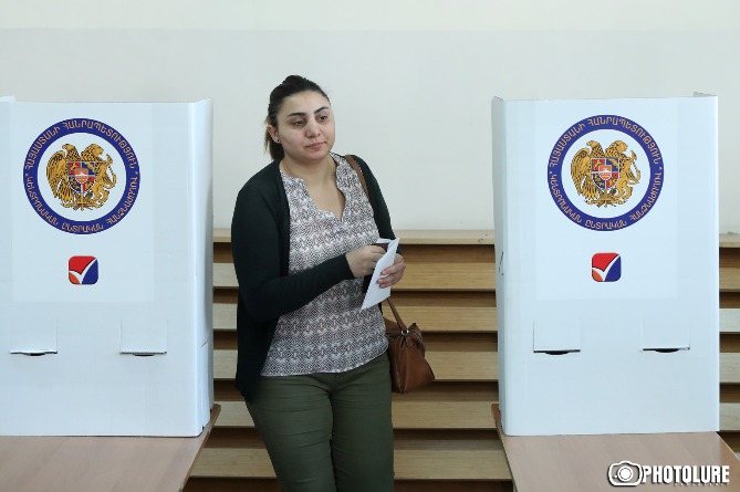 Осипян оценил ситуацию на выборах в Совет старейшин Еревана