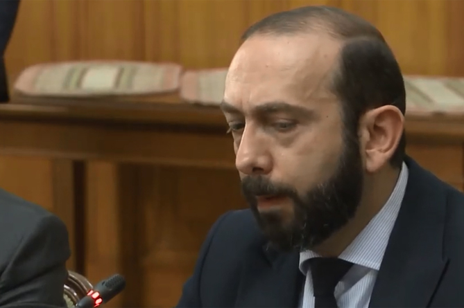 Мирзоян отметил важность прогресса по ряду пунктов мирного договора с Азербайджаном Мирзоян отметил важность прогресса по ряду пунктов мирного договора с Азербайджаном