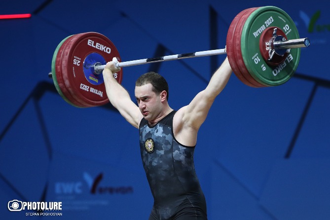 Рафик Арутюнян завоевал "бронзу" на ЧЕ по тяжелой атлетике в Ереване