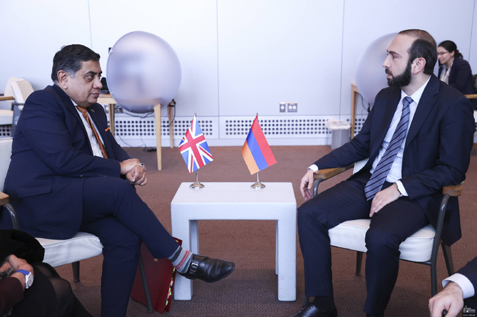 Глава МИД Армении заявил госминистру Великобритании об угрозе катастрофы в Арцахе из-за блокады Азербайджана