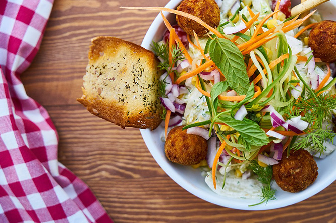 Эксперты рассказали, какие продукты лучше не употреблять на завтрак (ФОТО)