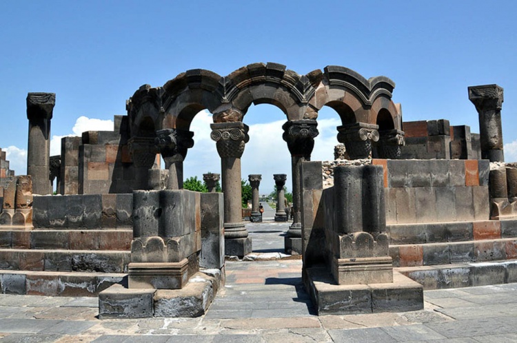   Հոկտեմբերի 24-ին Զվարթնոց տաճարը կլուսավորվի կապույտ լույսով