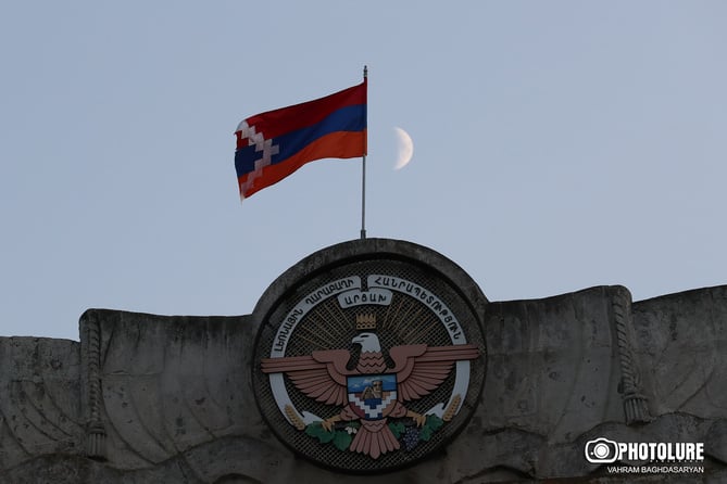 Արցախում առավոտյան կհրավիրվեն ԱԽ և ԱԺ նիստեր Ադրբեջանի սադրանքների հետևանքով ստեղծված իրավիճակի կապակցությամբ Արցախում առավոտյան կհրավիրվեն ԱԽ և ԱԺ նիստեր Ադրբեջանի սադրանքների հետևանքով ստեղծված իրավիճակի կապակցությամբ