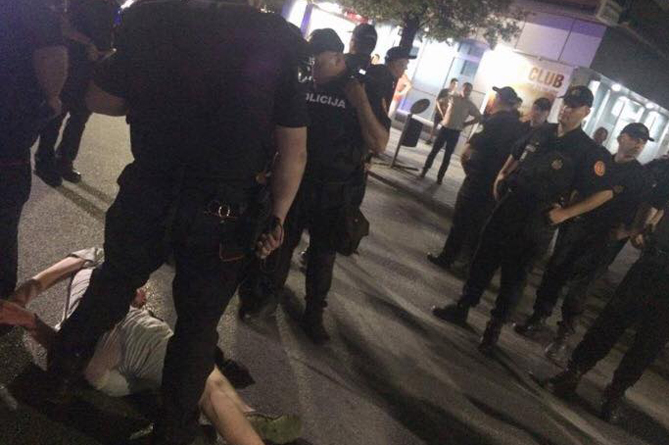 Армянские футбольные фанаты подверглись жесткому нападению в Черногории