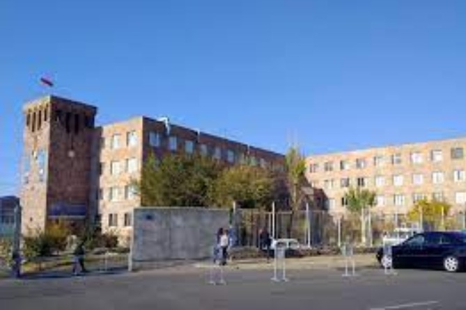 Շիրակացու ճեմարանը ներկայացնում է ճեմարանի դիրքորոշումն ապրիլի 28-ի միջադեպի առնչությամբ Շիրակացու ճեմարանը ներկայացնում է ճեմարանի դիրքորոշումն ապրիլի 28-ի միջադեպի առնչությամբ