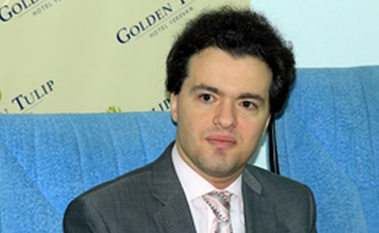 Всемирно известный российский пианист Евгений Кисин награжден армянским Орденом Почета