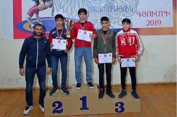 Новым чемпионом Армении по греко-римской борьбе стал 15-летний Ашот Манукян (ФОТО)