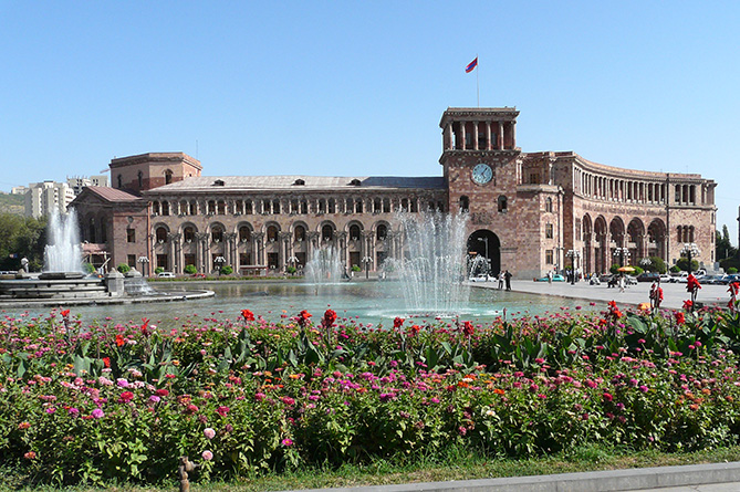 Президент Армении завершил формирование правительства страны