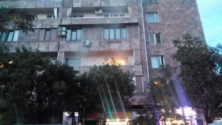 Подгоревшая еда вызвала переполох в центре Еревана Подгоревшая еда вызвала переполох в центре Еревана