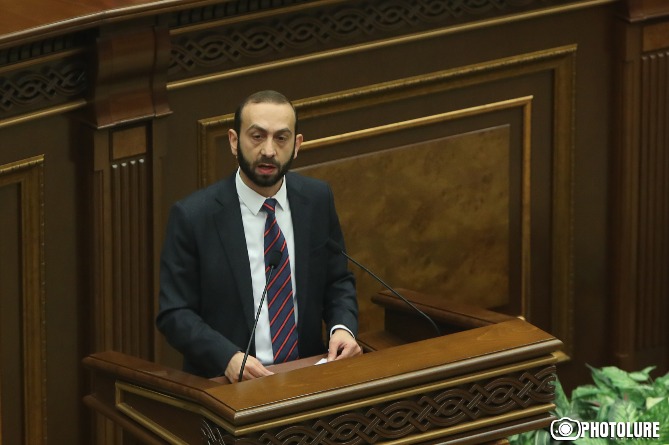 Արարատ Միրզոյան. «Մի հատ էլ սալյուտ խփեք» (ՎԻԴԵՈ) Արարատ Միրզոյան. «Մի հատ էլ սալյուտ խփեք» (ՎԻԴԵՈ)