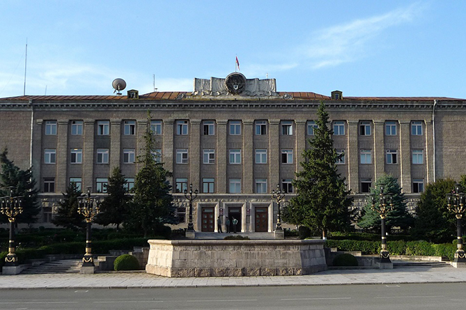 Արցախի նախագահը մի շարք նշանակումներ է կատարել հրաժարականներից հետո թափուր մնացած պաշտոններում Արցախի նախագահը մի շարք նշանակումներ է կատարել հրաժարականներից հետո թափուր մնացած պաշտոններում