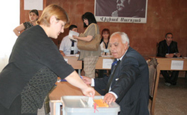 Явка на выборах в Совет старейшин Еревана составила 52,85% избирателей - ЦИК