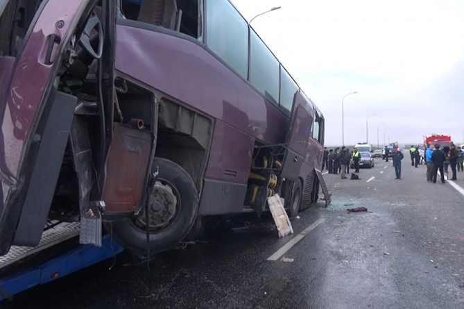 Самолет МЧС РФ с пассажирами попавшего в ДТП под Бесланом автобуса и телами погибших вылетит в Ереван