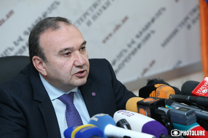 Генпрокуратура Армении требует изъять у экс-министра образования Левона Мкртчяна $3,1 млн., недвижимость и автомобили