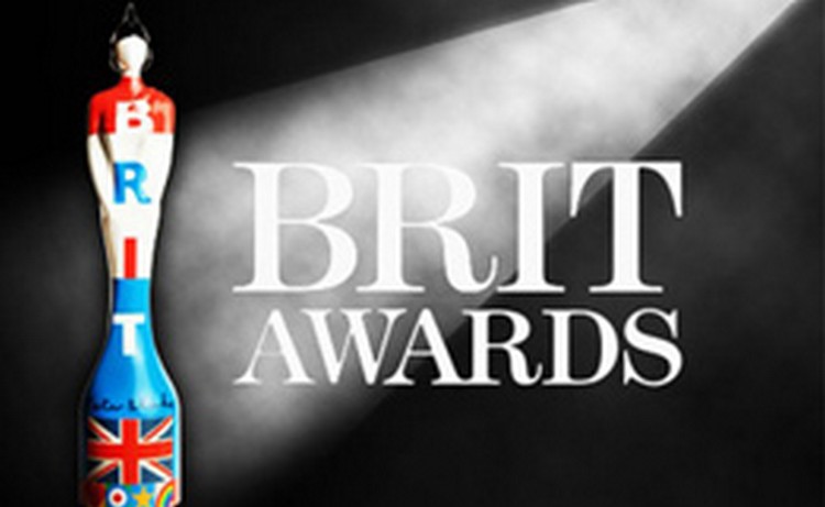 Arctic Monkeys խումբը և Դևիդ Բոուին դարձել են Brit Awards մրցանակի հաղթողներ Arctic Monkeys խումբը և Դևիդ Բոուին դարձել են Brit Awards մրցանակի հաղթողներ