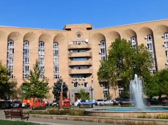 Աշխատանքի և սոցիալական հարցերի նախարարության պաշտոնյաները չարաշահել են պաշտոնեական դիրքը՝ պետության խոշոր չափի վնաս պատճառելով