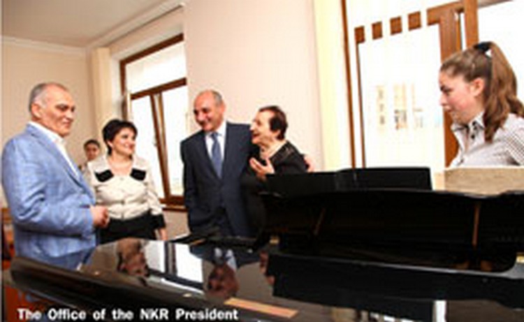 ԼՂՀ նախագահը ծանոթացել է Ստեփանակերտի երաժշտական քոլեջի նորոգման գործընթացին