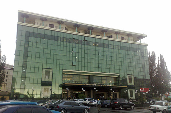 В Ереване горел крупный торговый центр