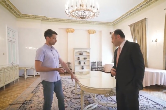 "Эхо Москвы" посвятило передачу особняку Лазаревых в Армянском переулке (ВИДЕО) "Эхо Москвы" посвятило передачу особняку Лазаревых в Армянском переулке (ВИДЕО)