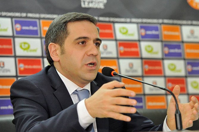 Սկանդալ և ցմահ որակազրկումներ ՀՖՖ–ում. նախագահի խոսքով` կայացվել է բացառիկ որոշում Սկանդալ և ցմահ որակազրկումներ ՀՖՖ–ում. նախագահի խոսքով` կայացվել է բացառիկ որոշում