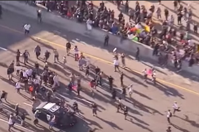  В США беспорядки после убийства афроамериканца охватили более 10 городов (ФОТО)