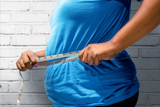 Озвучены три психологические причины лишнего веса
