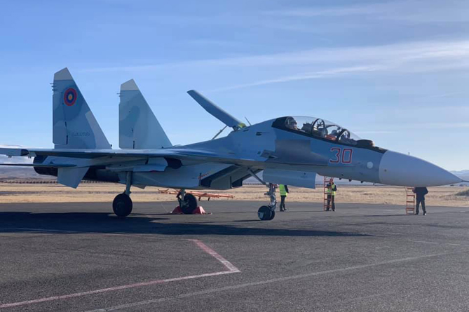 Армянская военная авиация впервые развила сверхзвуковую скорость в небе Армении (ВИДЕО) Армянская военная авиация впервые развила сверхзвуковую скорость в небе Армении (ВИДЕО)