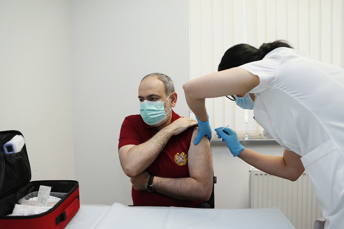 Менее 5 тысяч человек вакцинировались в Армении от COVID-19. Пашинян ожидает резкого роста показателей Менее 5 тысяч человек вакцинировались в Армении от COVID-19. Пашинян ожидает резкого роста показателей