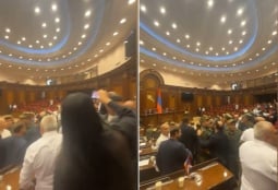 Напряженная ситуация в парламенте Армении: перепалка на заседании переросла в драку (ВИДЕО) 