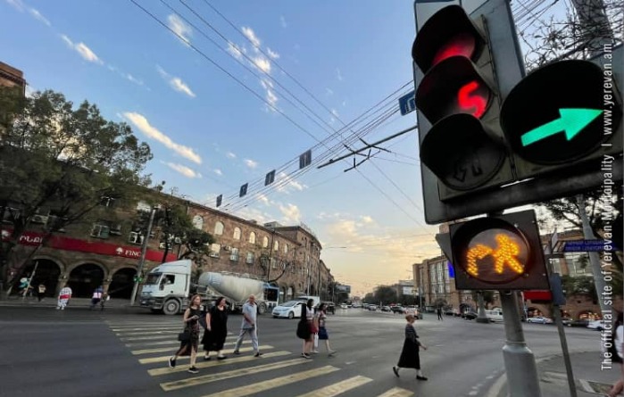 На четырех перекрестках Еревана появятся светофоры На четырех перекрестках Еревана появятся светофоры