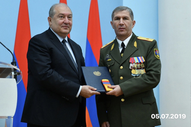 Президент Армении встретился с главой Генштаба ВС (ПОДРОБНОСТИ) Президент Армении встретился с главой Генштаба ВС (ПОДРОБНОСТИ)