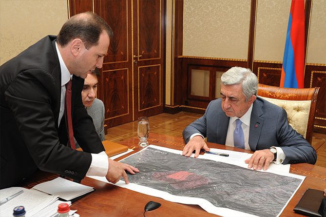 ՀՀ նախագահն հանձնարարել է պարզել Խոսրովի անտառում բռնկված հրդեհի պատճառը ՀՀ նախագահն հանձնարարել է պարզել Խոսրովի անտառում բռնկված հրդեհի պատճառը