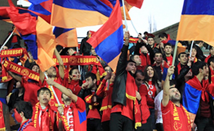 Армянские футболисты сыграют 27 мая в Женеве со сборной ОАЭ 