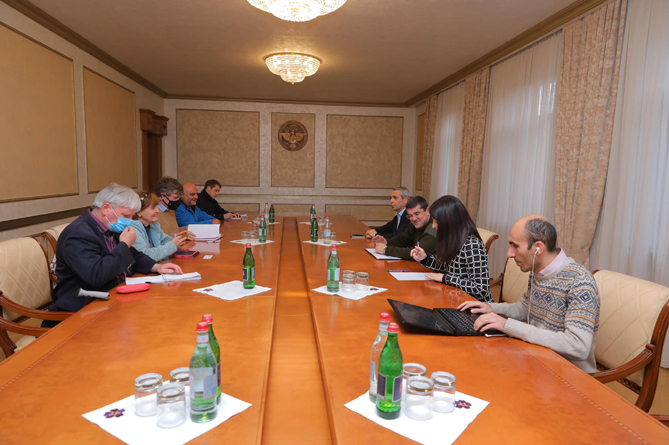 Баронесса Кокс рассказала президенту Арцаха о своих усилиях по должного осуждению преступного поведения Азербайджана (ФОТО) Баронесса Кокс рассказала президенту Арцаха о своих усилиях по должного осуждению преступного поведения Азербайджана (ФОТО)