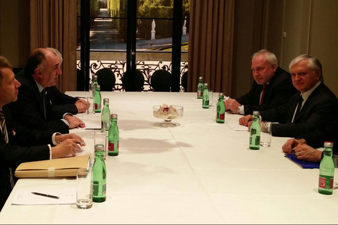 Встреча глав МИД Армении и Азербайджана стартовала в Вене