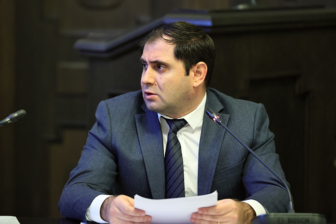Министр обороны Армении представил проблемы в ВС Министр обороны Армении представил проблемы в ВС