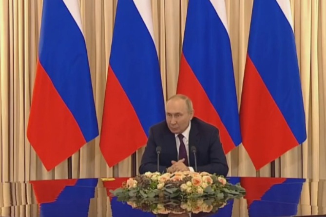 Мирного договора между Арменией и Азербайджаном пока нет - Путин