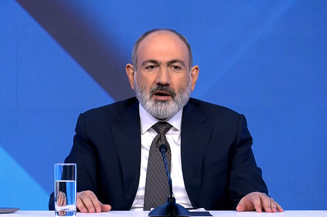 Пашинян заявил о необходимости ускорения процедуры получения гражданства карабахцами
