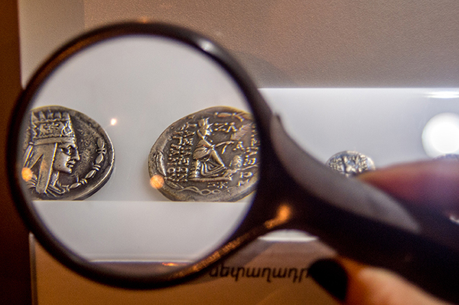 Кто дольше всех царствовал на армянском престоле?