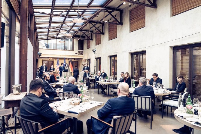 Глава МИД Армении обсудил с представителями Азербайджана и Грузии перспективы развития Южного Кавказа