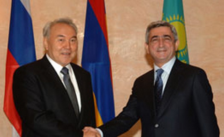 Սարգսյանը և Նազարբաևը հեռախոսով ԵՏՄ շրջանակում համագործակցության հարցեր են քննարկել 