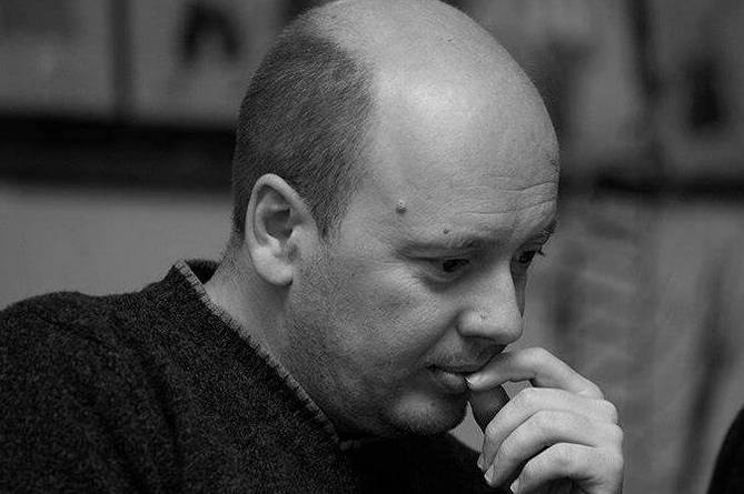 Известный писатель Слава Сэ скончался от коронавируса Известный писатель Слава Сэ скончался от коронавируса