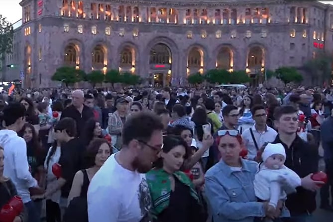 С площади Республики в Ереване стартует факельное шествие в память жертв Геноцида армян