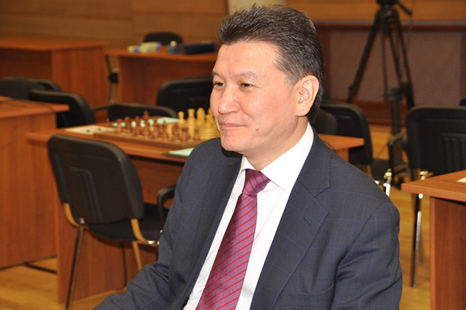 Кирсан Илюмжинов не собирается покидать пост президента ФИДЕ